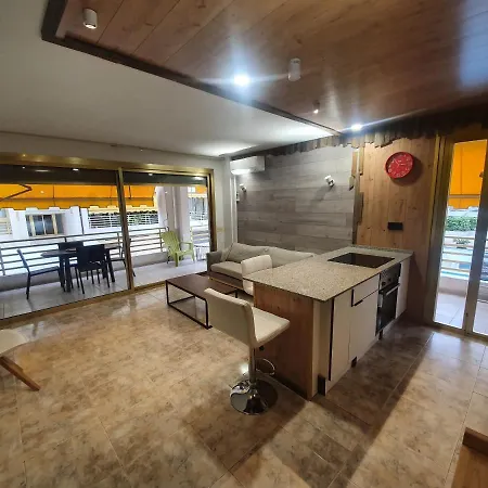 Apartment Novelty Primera Linea De Mar